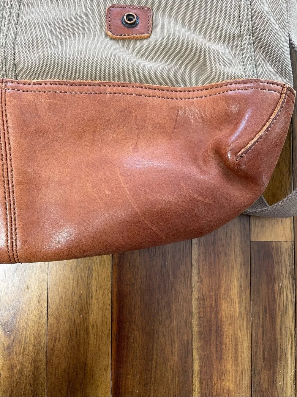 N/A classic messenger